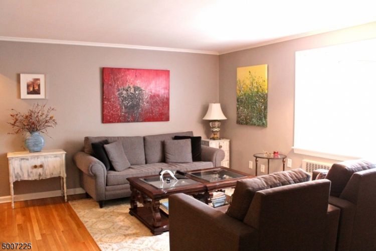 Primary Photo - 390 Morris Ave