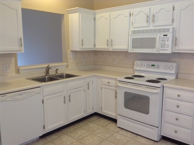 Foto del edificio - 4094 Ash Lawn Rd