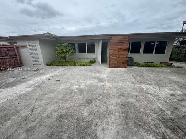 Foto del edificio - 5114 SW 133rd Ct Dr