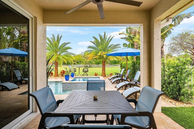 Foto del edificio - 494 Enfield Ct