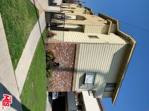 Primary Photo - 1129 Linden Ave