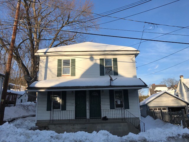 Duplex prior to renovations - 402 N 8th St