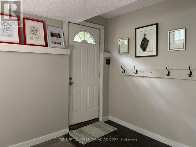Building Photo - 1341 Aldersbrook Rd