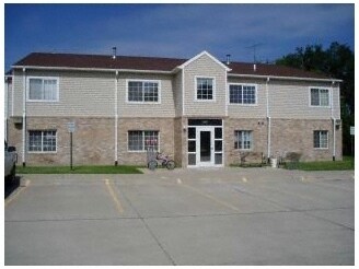 Primary Photo - Washington Apartments