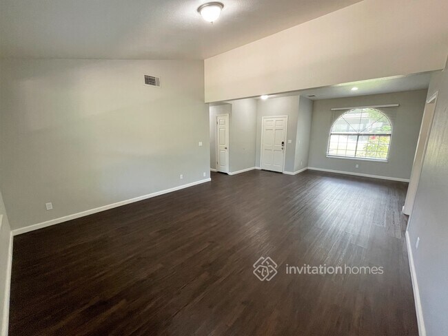 Building Photo - 9254 Tamara Jean Rd