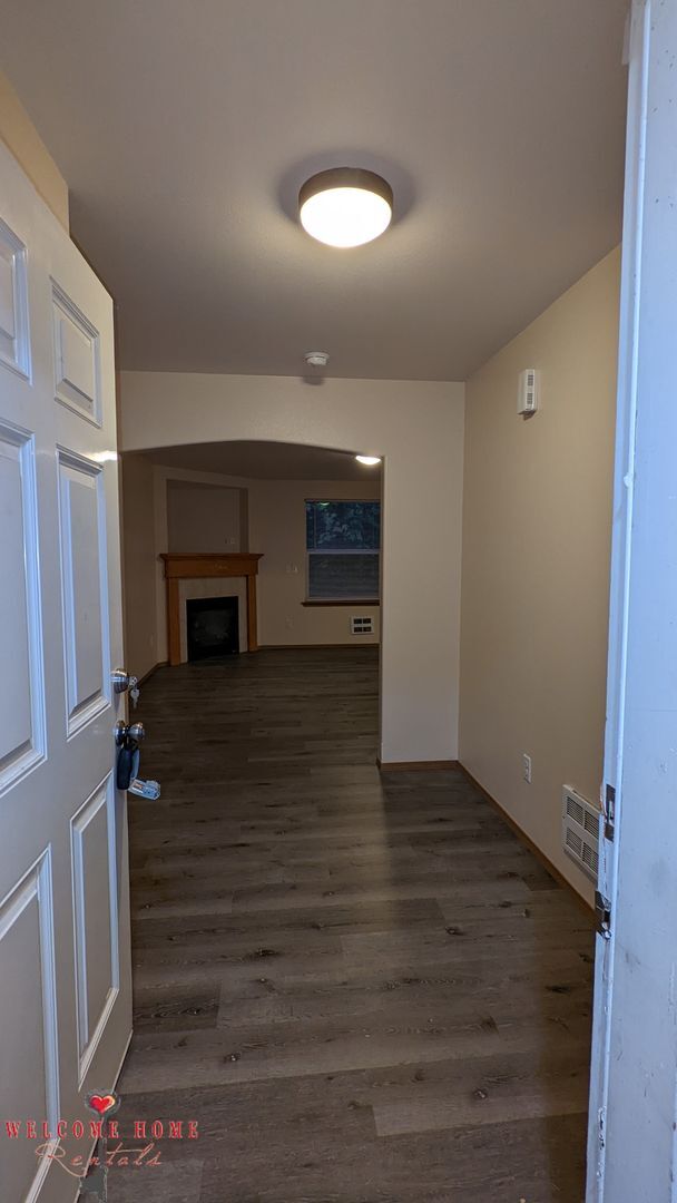 Foto del edificio - The amenities of an apartment community in a gorgeous home!