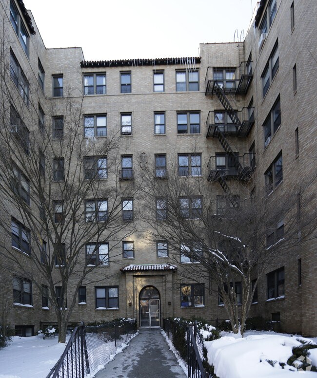 30 Eastchester Rd, New Rochelle, NY 10801 Apartments New Rochelle, NY
