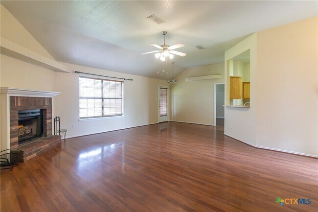 Foto del edificio - 5505 Gunnison Dr