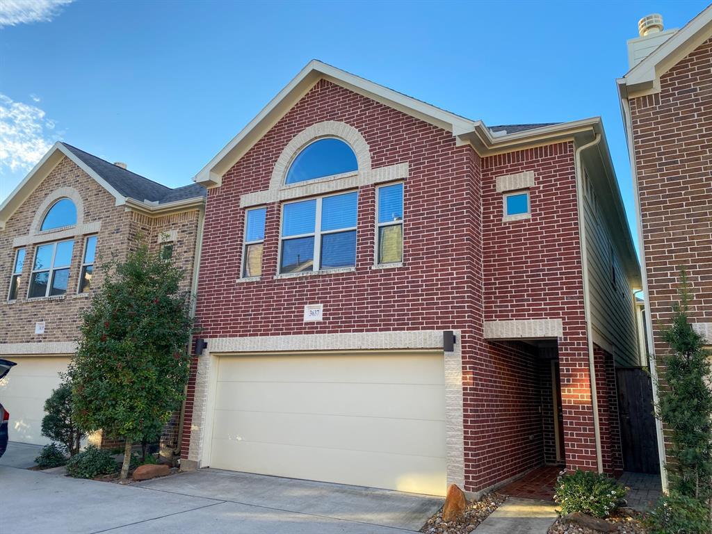 Foto principal - 3637 Main Plaza Dr