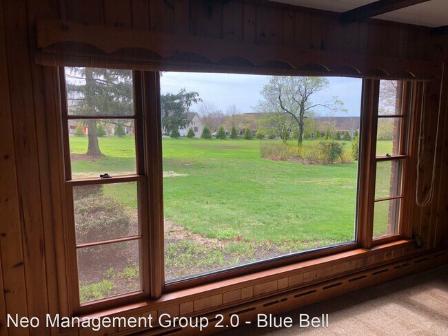 Building Photo - 3 br, 1 bath House - 240 W Reliance Rd