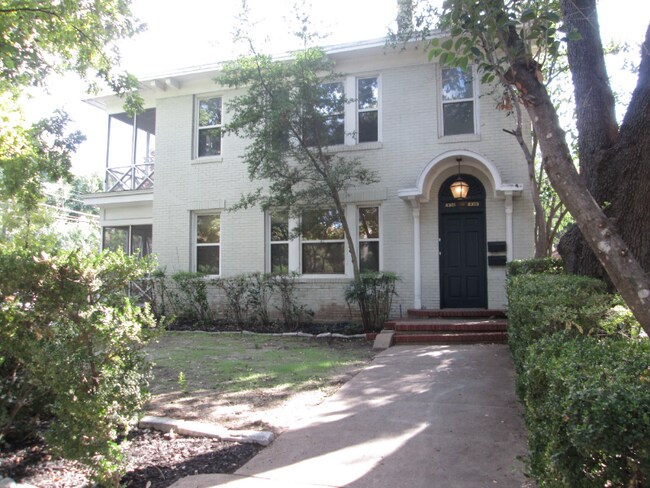 Foto del edificio - 4301 Vandelia St