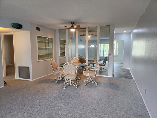 Foto del edificio - 2380 World Pkwy Blvd