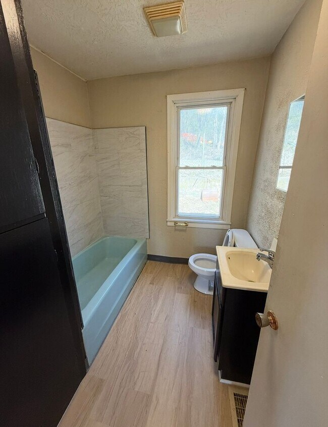 Foto del edificio - One bedroom house for rent!