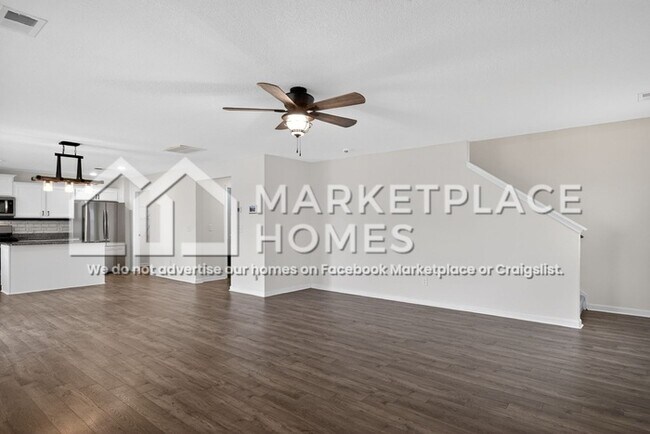 Foto del edificio - 1067 Evan Ct