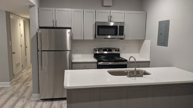 Foto del edificio - 3511 Forest Ave