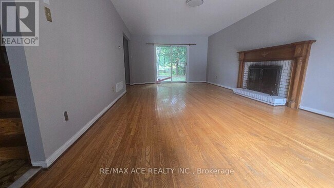 Photo du bâtiment - 6158 Kingston Rd