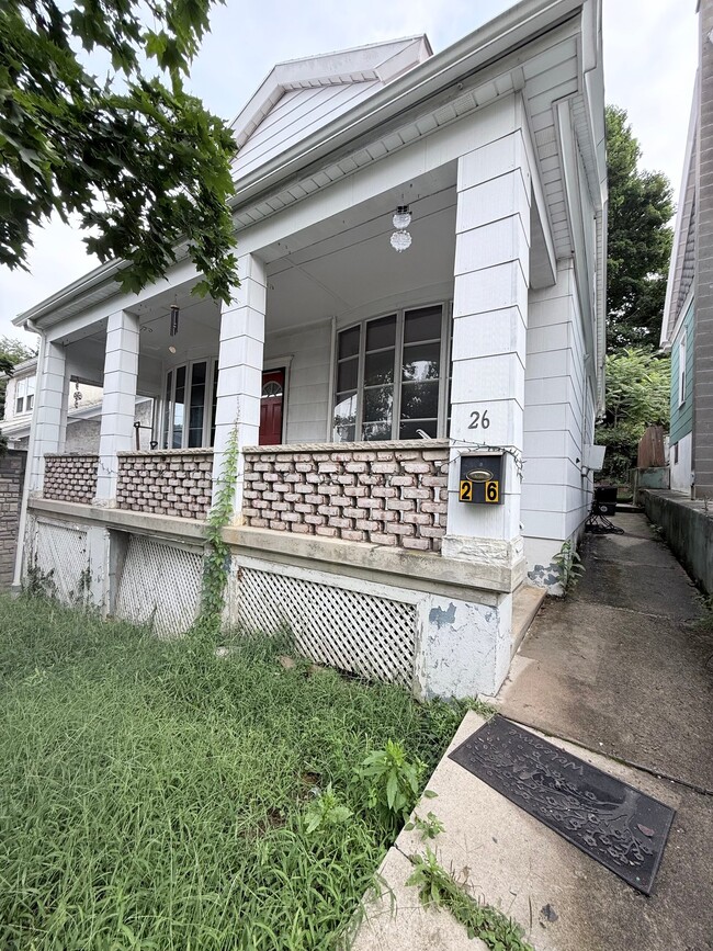 Building Photo - 26 S Jackson St
