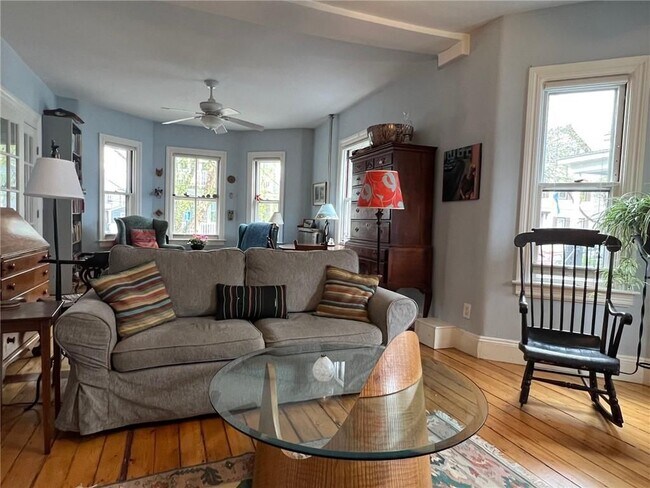 Foto del edificio - 99 Arnold St