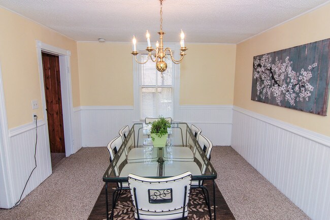 Foto del edificio - 4106 Crittenden St
