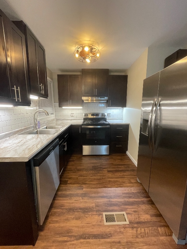 Building Photo - 2941Essary Dr