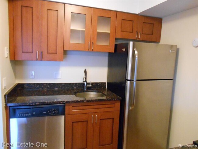 Foto del edificio - 2830 Davison Ave