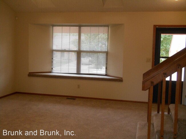 Building Photo - 3 br, 2 bath House - 1840 Seven Arrow Drive