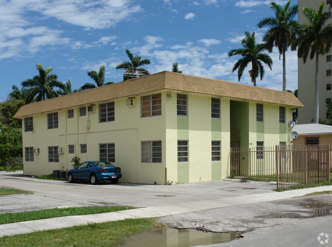 Building Photo - 1515 NW 19th St