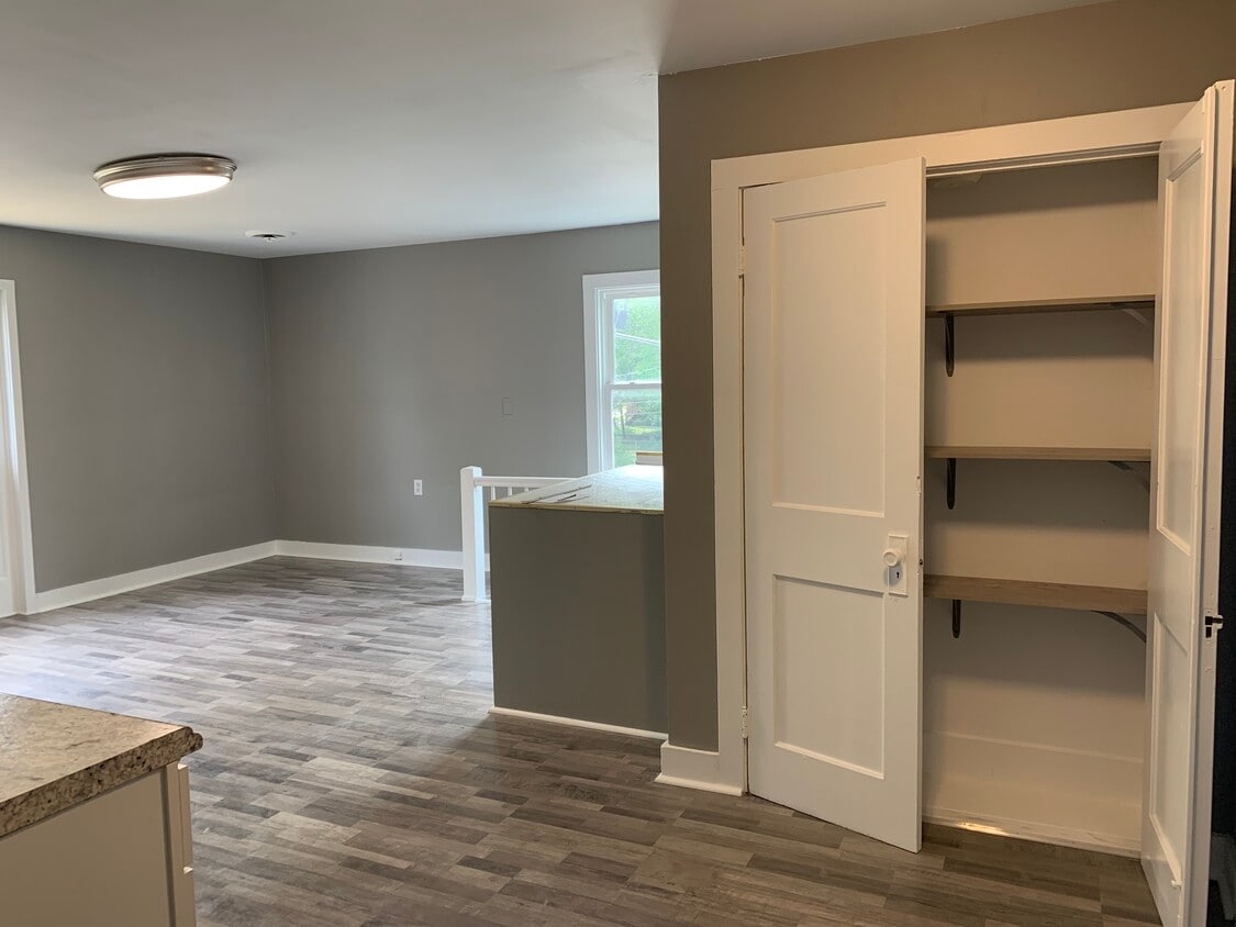 Spacious kitchen with ample room - 222 E Wilson St