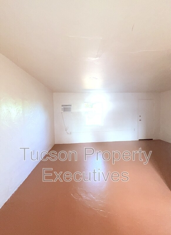 Foto del edificio - 3168 E Benson Hwy