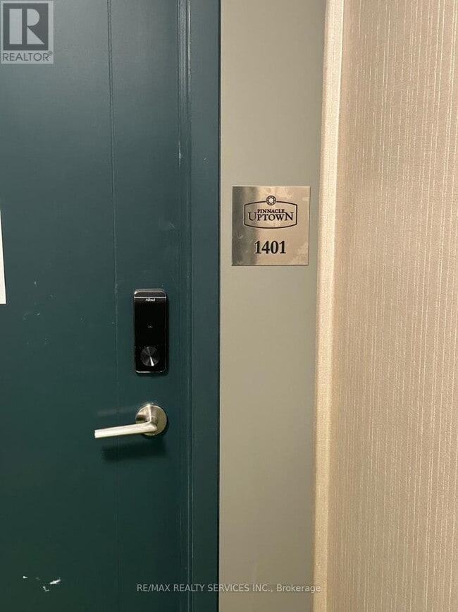 Building Photo - 15 Watergarden Dr