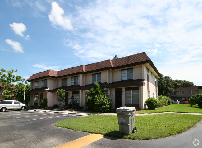 Foto del edificio - Fairway Oaks