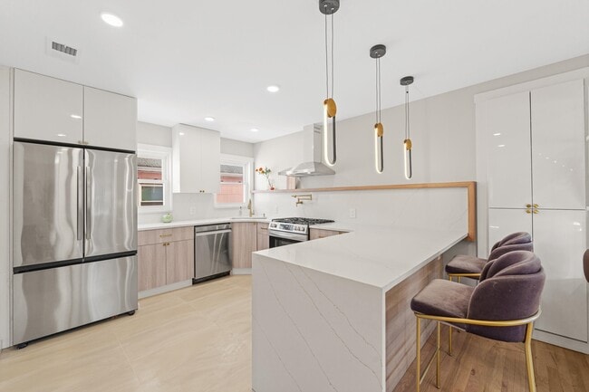 Building Photo - 312 GARFIELD Ave