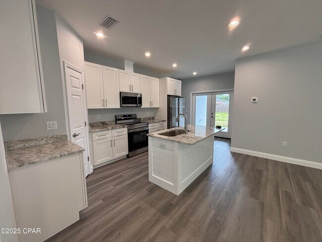 Foto del edificio - 2936 Hall Ave