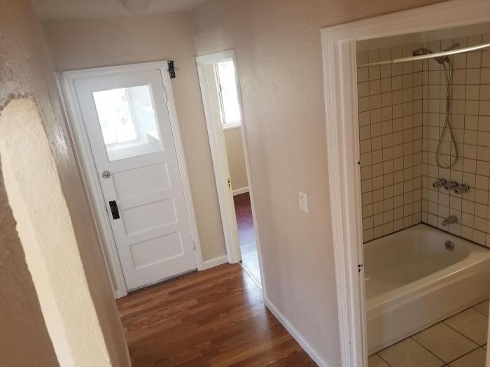 Foto principal - 2 bedroom in San Leandro CA 94577