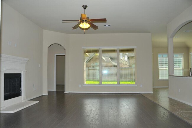 Building Photo - 28706 Wallman Falls Dr