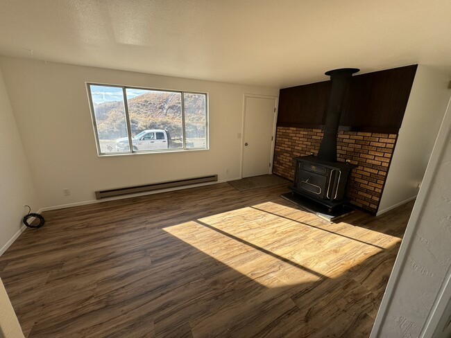Building Photo - 355 E 400 S