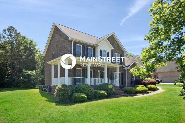 Foto del edificio - 5 Bedroom Pet-Friendly Home in Charlotte, NC with Main Street Renewal