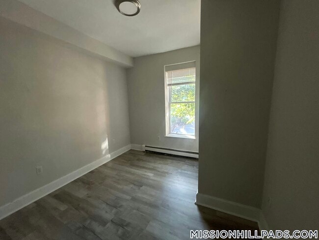 Building Photo - 15 Ruggles St