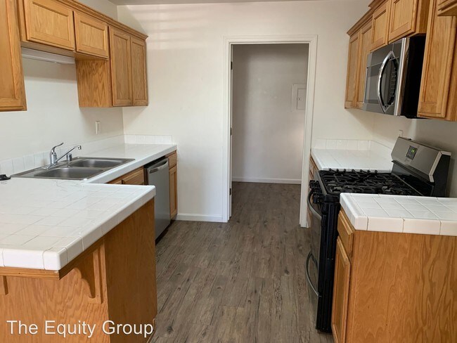 Foto del edificio - 660 10th Ave