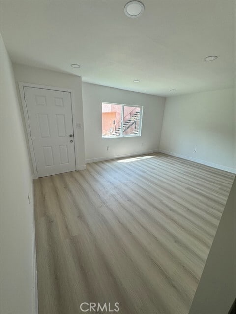 Foto del edificio - 6419 E Olympic Blvd