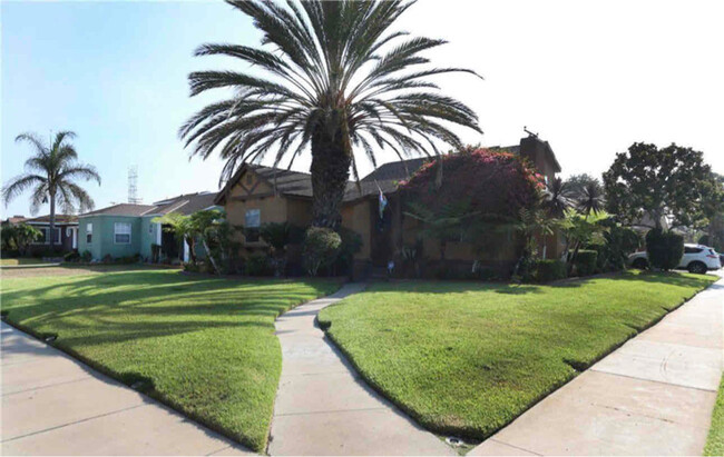 Foto del edificio - 9414 Kauffman Ave