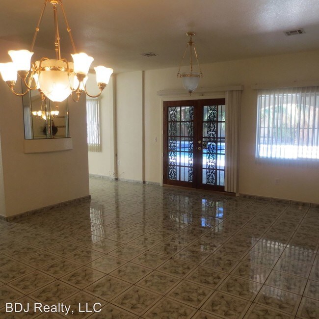Building Photo - 3 br, 2.5 bath House - 4481 TOMER LANE