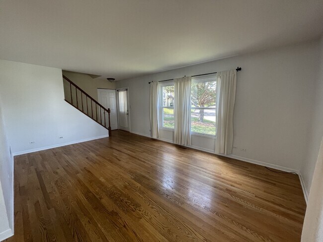Building Photo - 2719 Wayfaring Ln