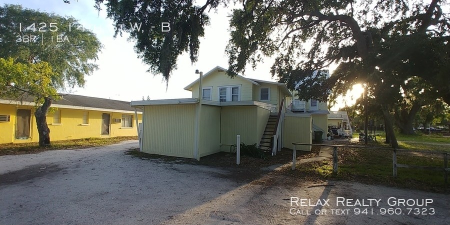 Primary Photo - Affordable 2 bed/ 1 bath with den