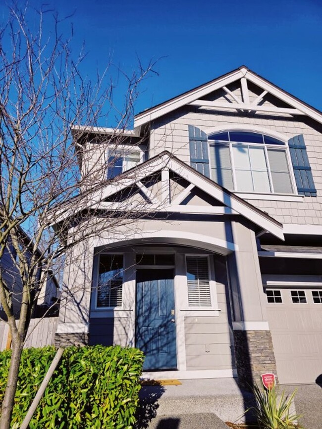 Foto del edificio - 5 Bed 3 Bath in Brookwood Trail Lake Stevens