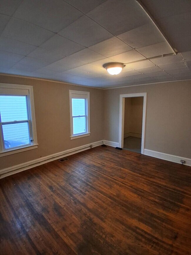 Foto del edificio - 8 Pulaski St