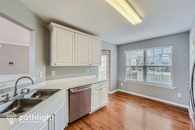 Building Photo - 1406 Cumberland Creek Lane SW, Marietta, G...