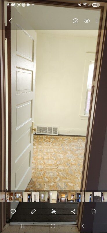 Foto del edificio - 10213 Elwell Ave