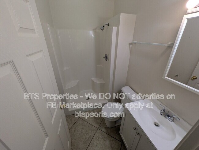 Foto del edificio - 5917 W Plank Rd