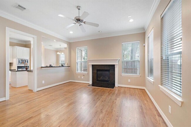 Building Photo - 1503 Shady Villa Fern